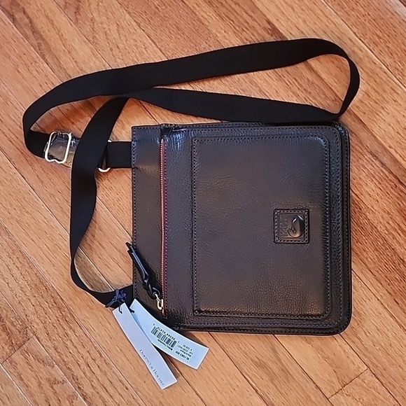 Dooney & Bourke Handbags - Dooney & Bourke Mallory Crossbody Black NWT HOST PICK
